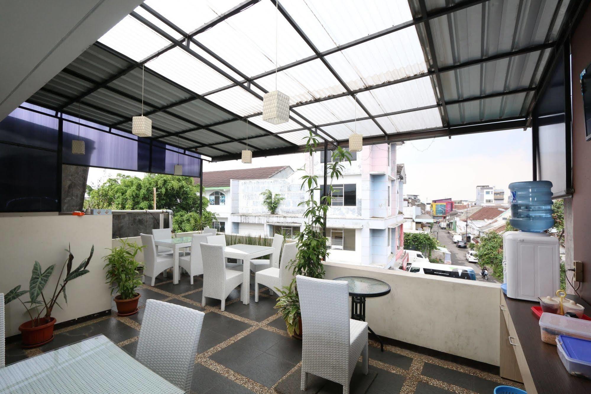 Bantal Guling Pasar Baru Hotel Bandung Kültér fotó