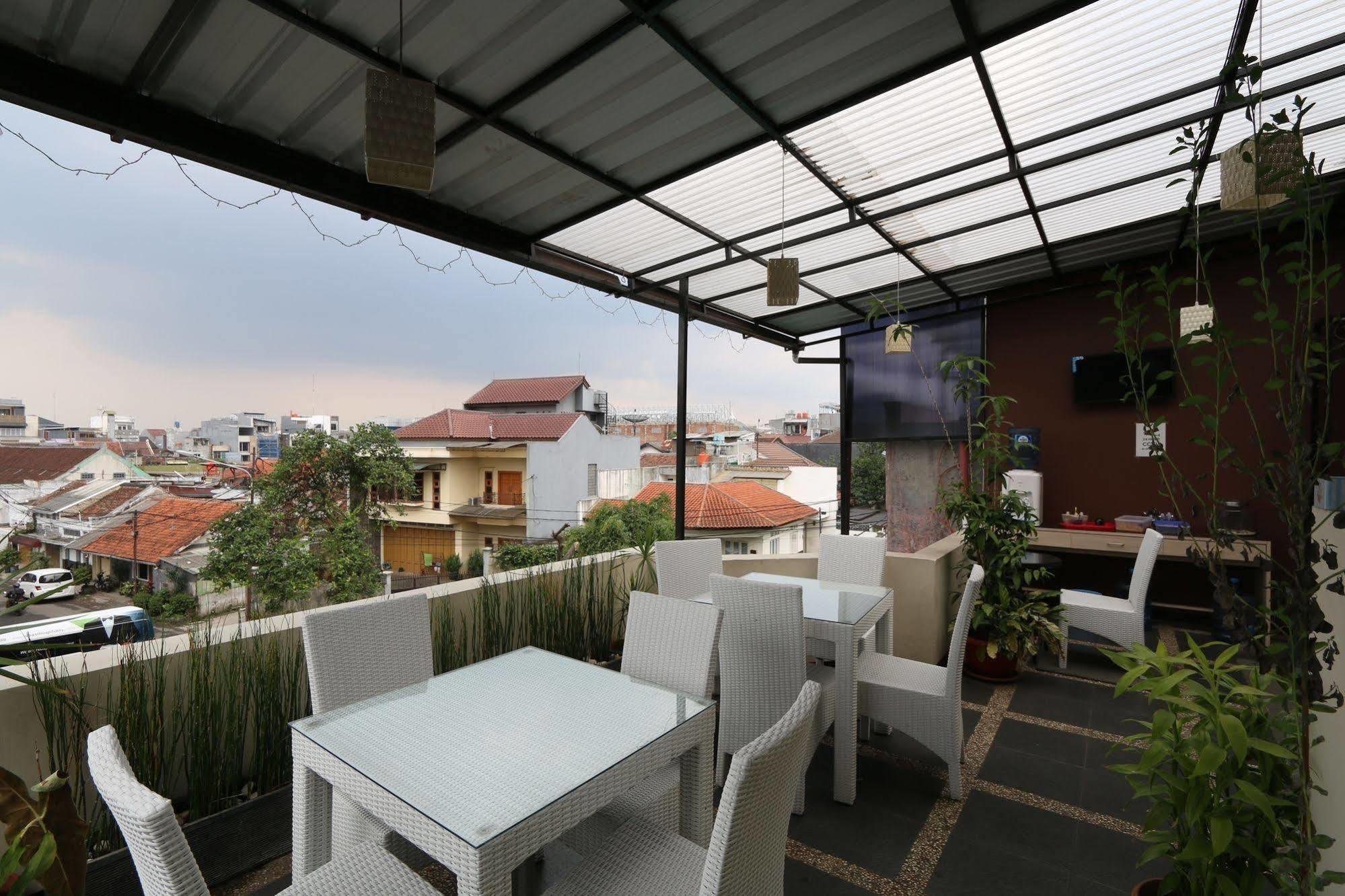 Bantal Guling Pasar Baru Hotel Bandung Kültér fotó