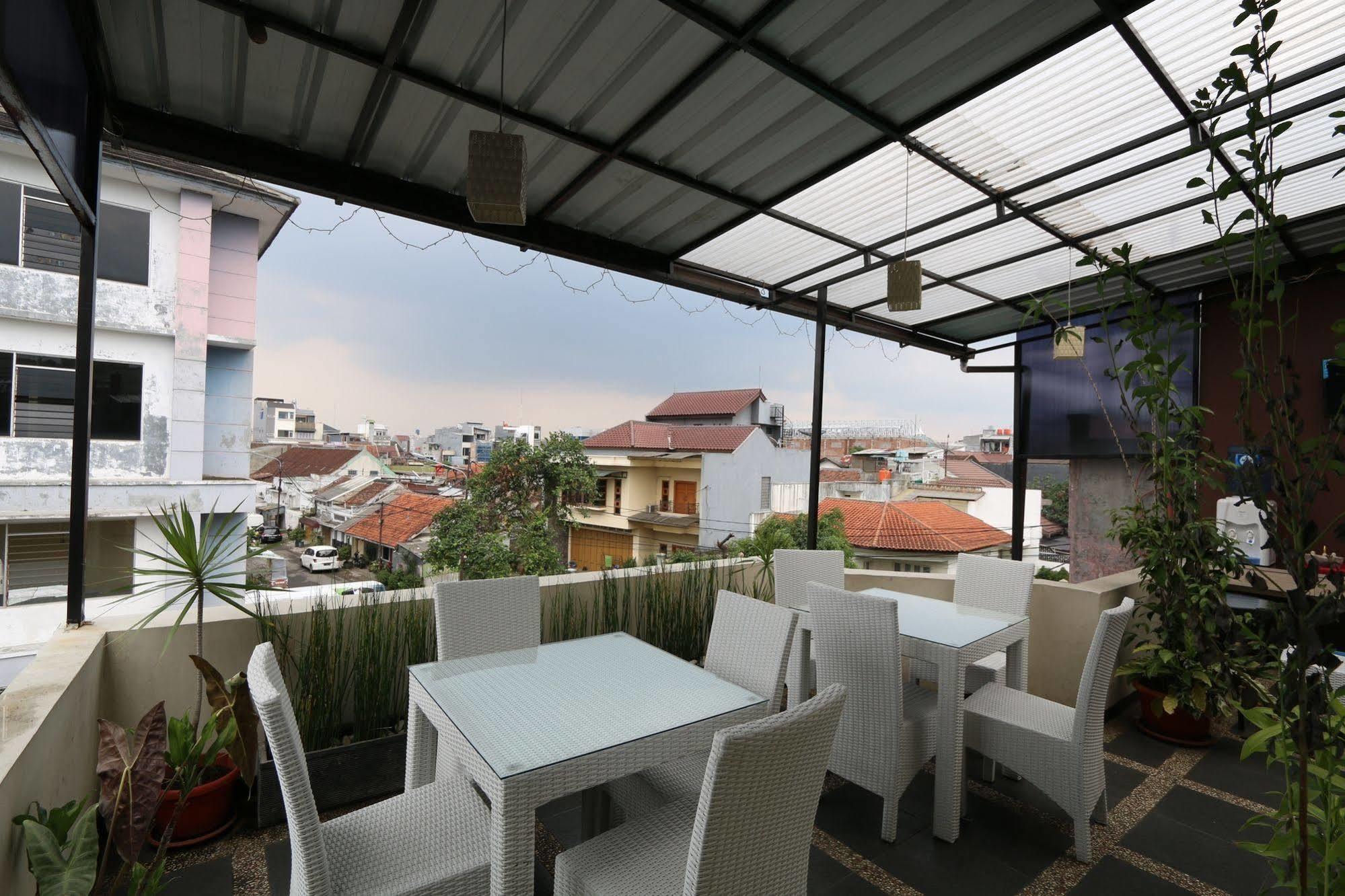 Bantal Guling Pasar Baru Hotel Bandung Kültér fotó