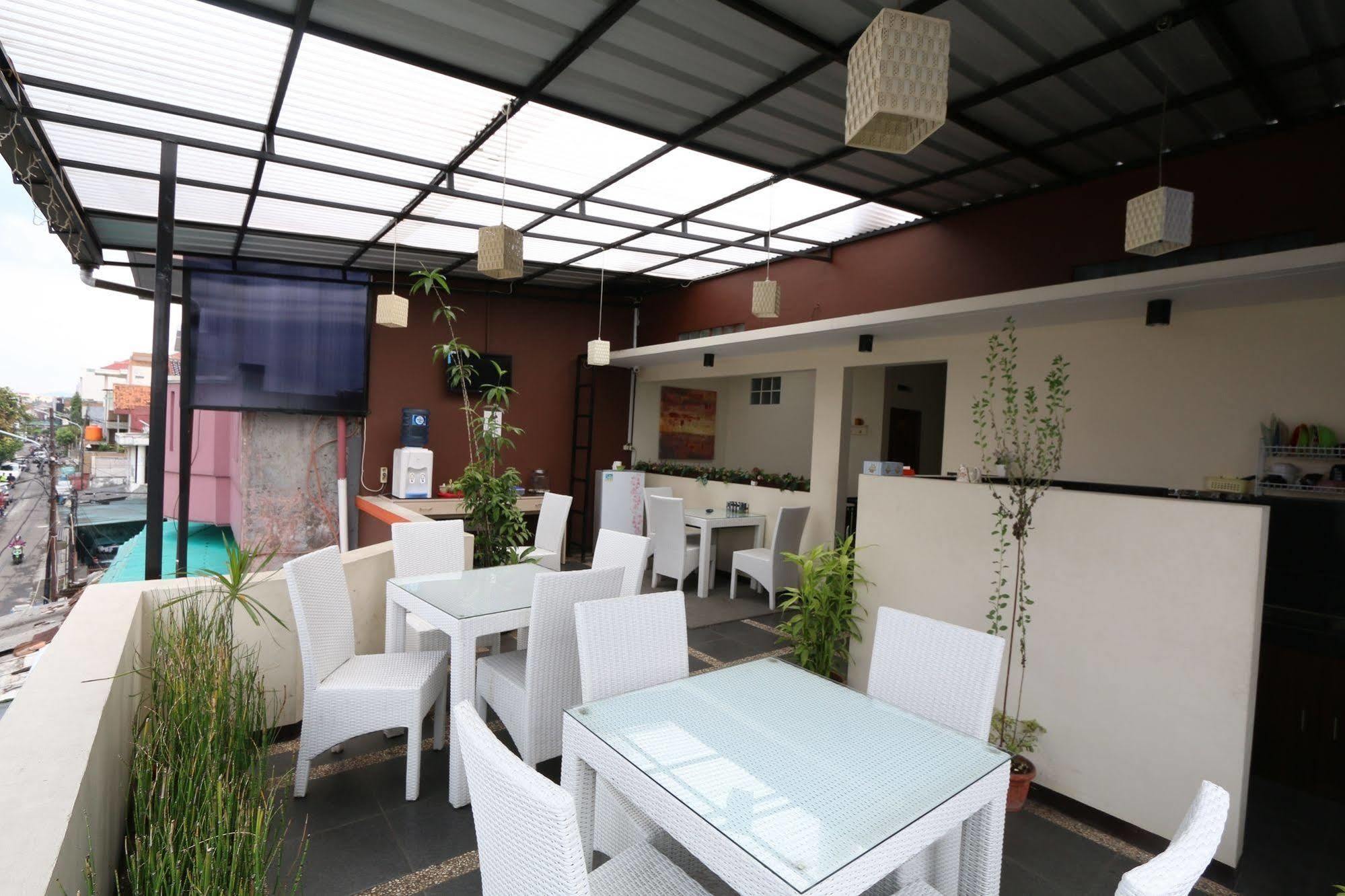 Bantal Guling Pasar Baru Hotel Bandung Kültér fotó